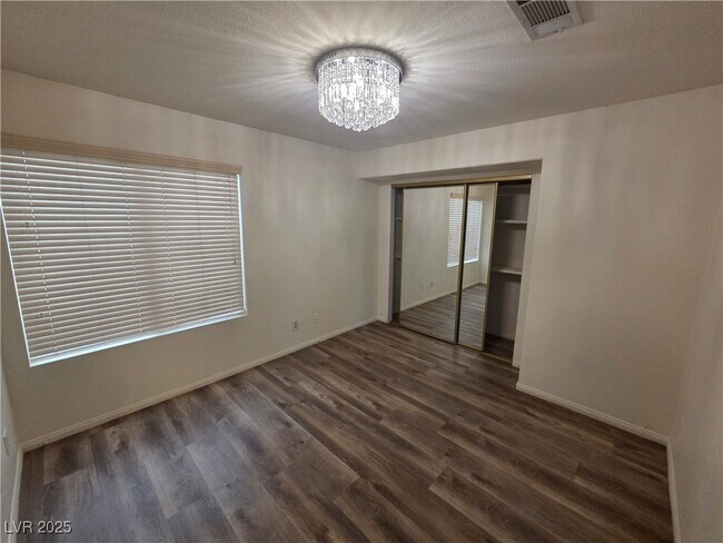 Building Photo - 8204 Tivoli Cove Dr