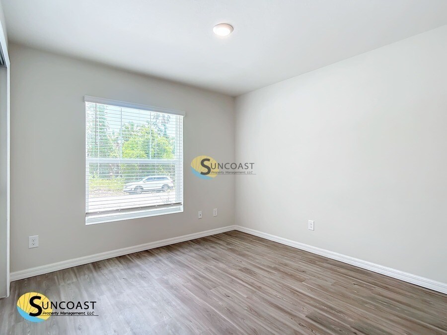 Building Photo - 2021 Redmond St