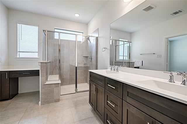 Building Photo - 3511 Clara Dr