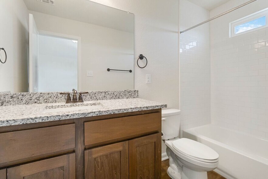 Building Photo - 13822 Enzo Gate