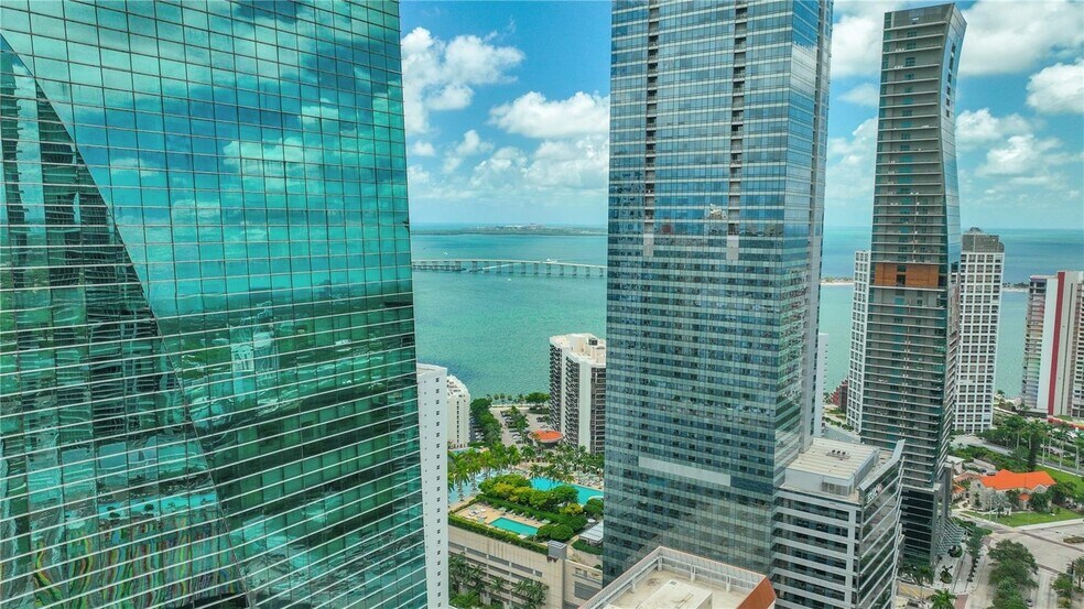 Building Photo - 1250 S Miami Ave