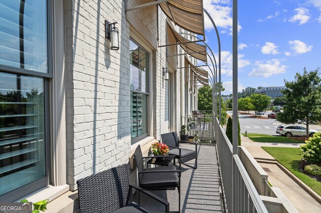 Building Photo - 355 S Esplanade
