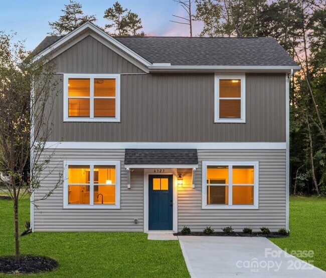 Building Photo - Brand New 3BR 3BA Home w/ Fenced Backyard • Quartz Island Kitchen in Charlotte