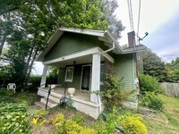 Building Photo - 505 Ingleside Dr