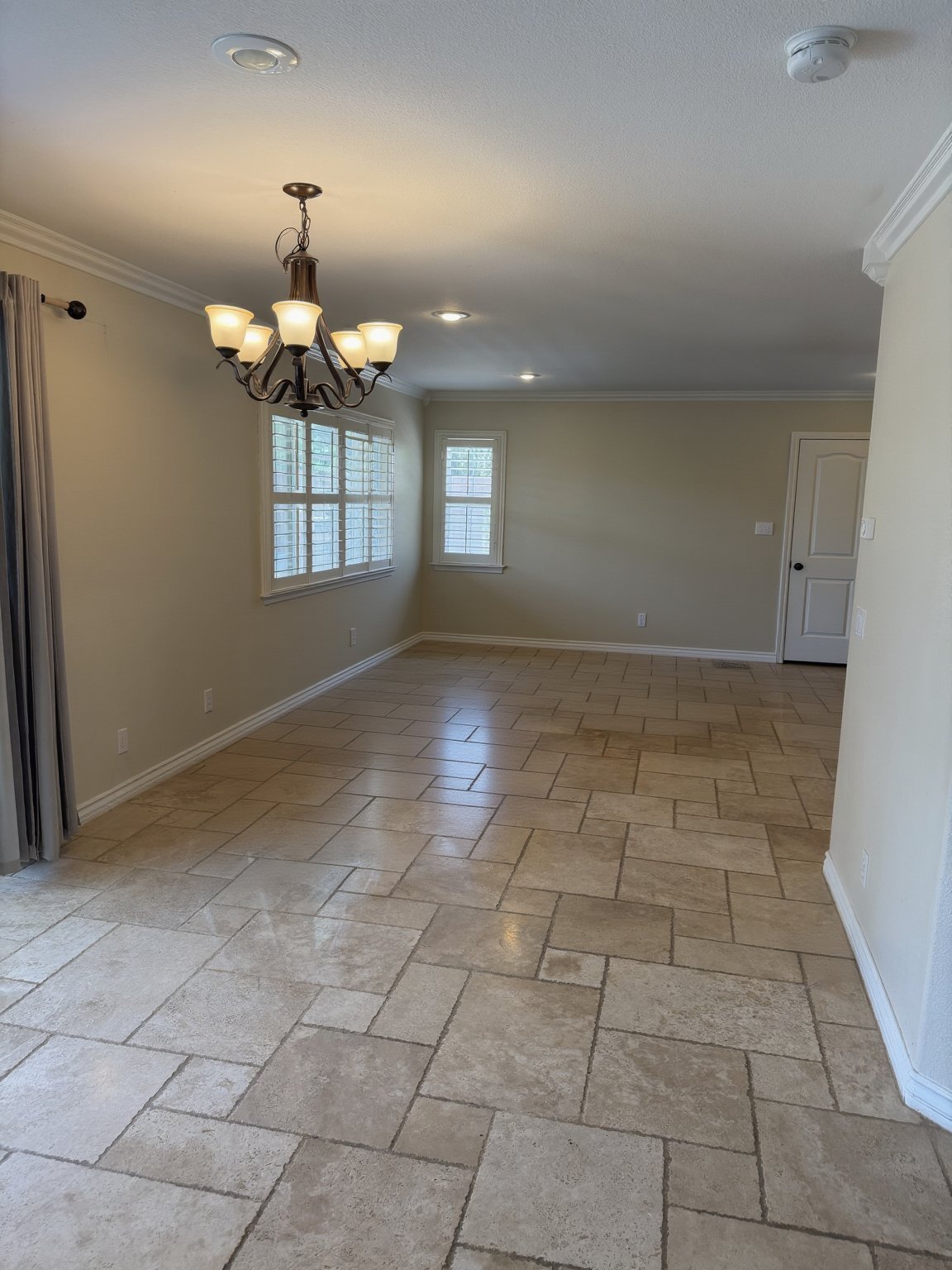 Building Photo - 42121 Delmonte St