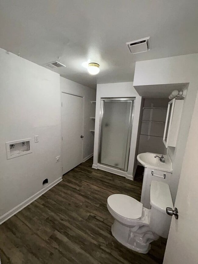 Building Photo - 8555 S Estes St