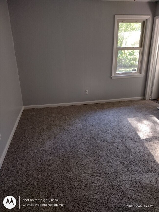 Building Photo - Beautiful 4 Bedroom 1.5 Bath Home for rent