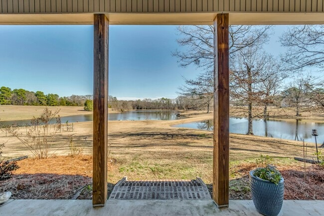 Building Photo - 1310 Jimmy Williams Rd