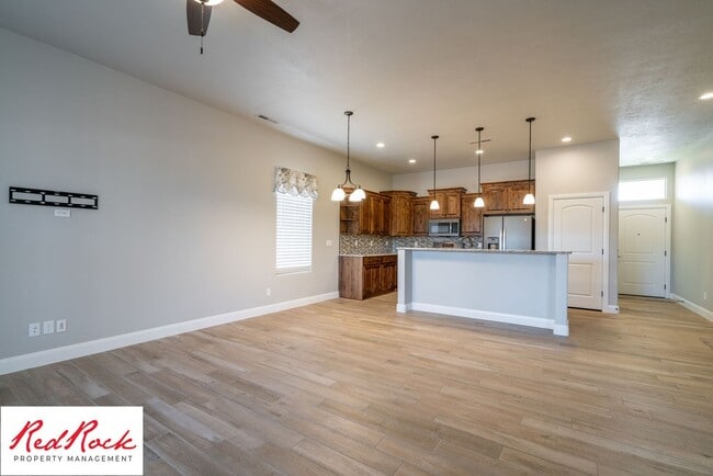 Building Photo - 2 Bedroom Townhome in Sky Ridge, Hurricane