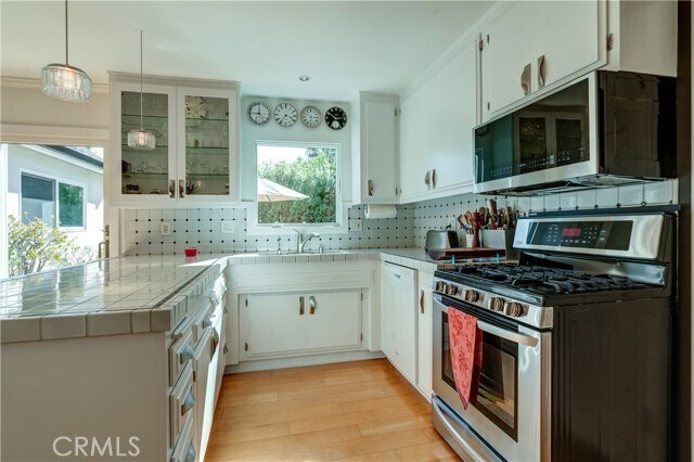 Building Photo - 3185 Bonn Dr