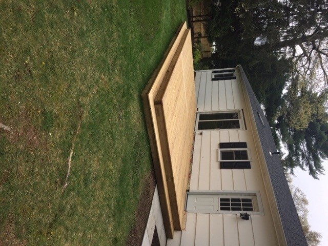Building Photo - 9 Briarwood Dr