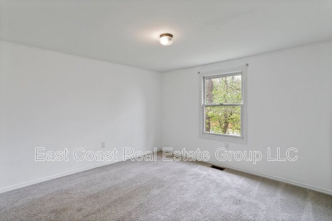 Building Photo - 500 N Marshall St