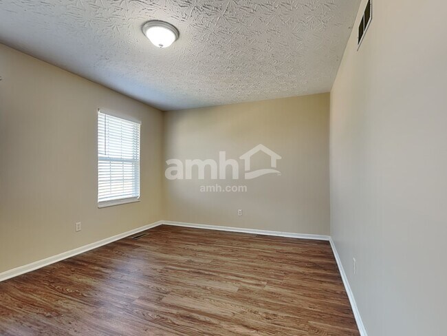 Building Photo - 420 Granny Smith Ln