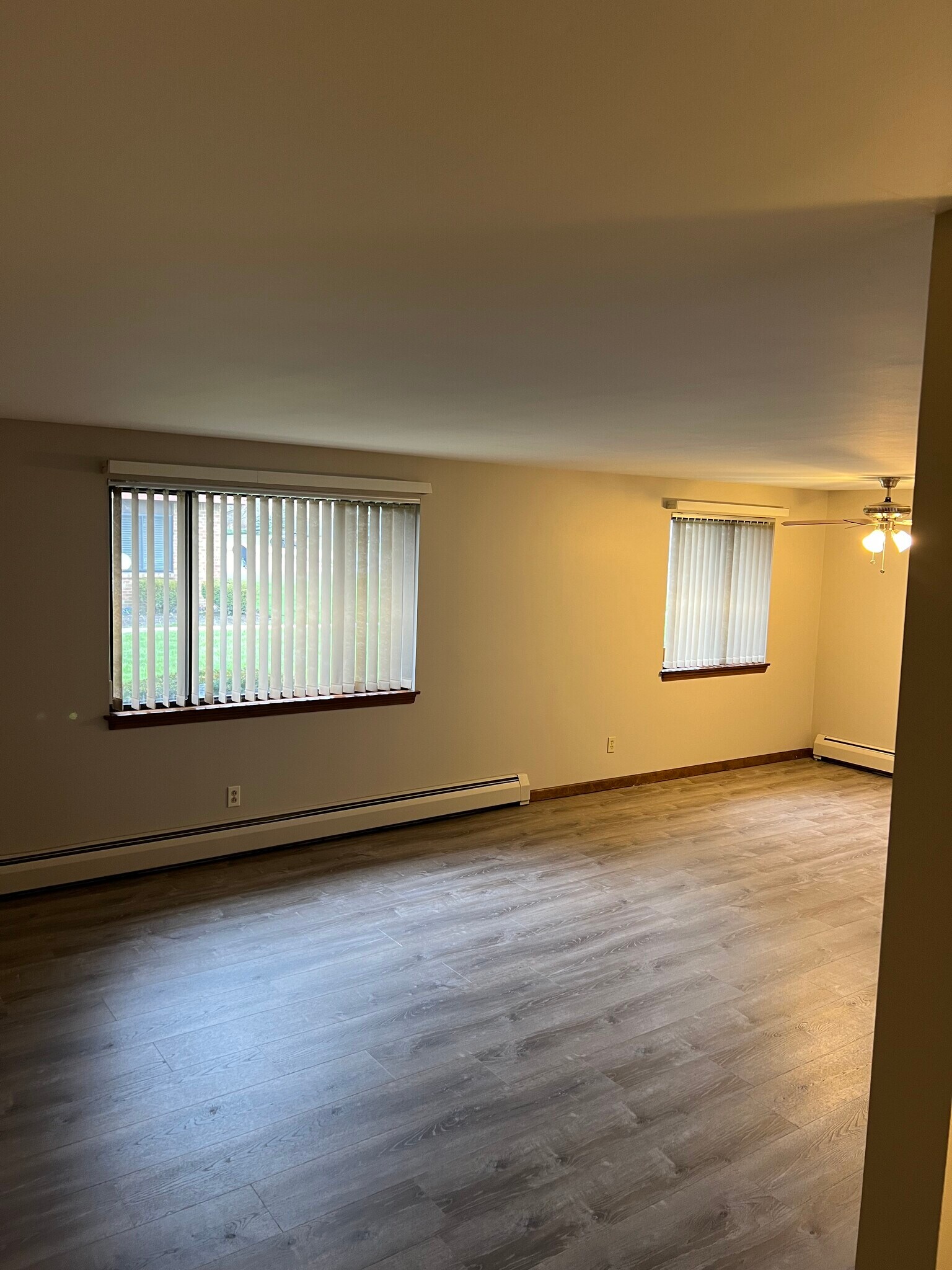 Living room and dining room windows. - 3890 Ridge Lea Rd
