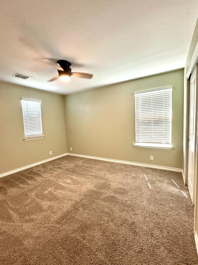 Building Photo - 14218 Minette Loop
