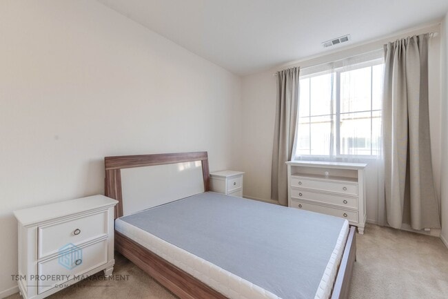 Building Photo - 3250 E Yountville Dr