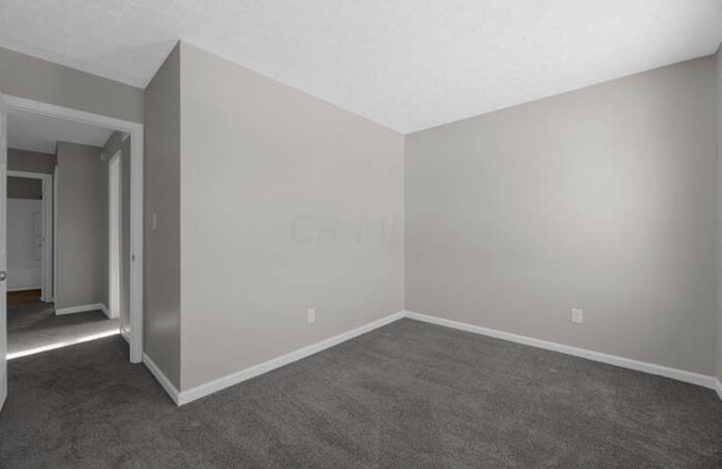 Building Photo - 2194 Rotunda Dr
