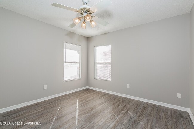 Building Photo - 1467 Dallam Ave NW