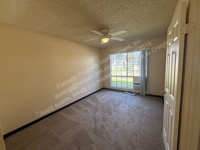 Building Photo - 94-1405-1405 Polani St