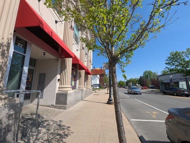 Building Photo - 22 S Main St