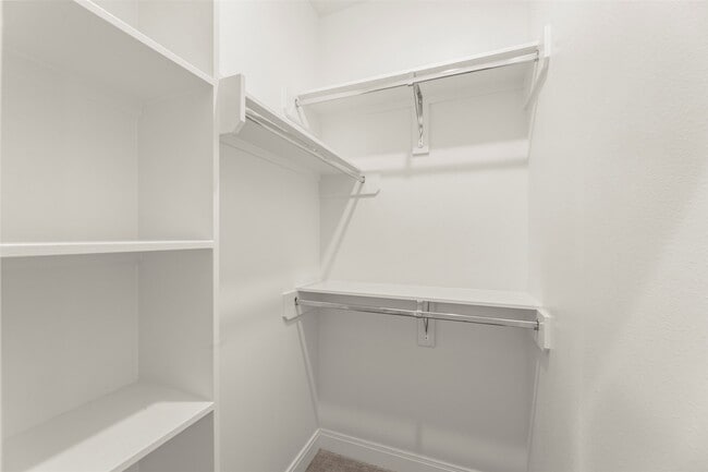 Building Photo - 2718 Grand Fountains Dr