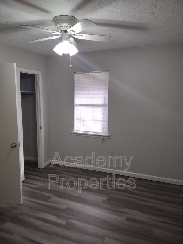 Building Photo - 106 Richard Way