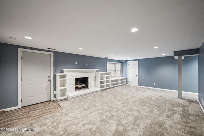 Building Photo - 7008 Foxcroft Pl