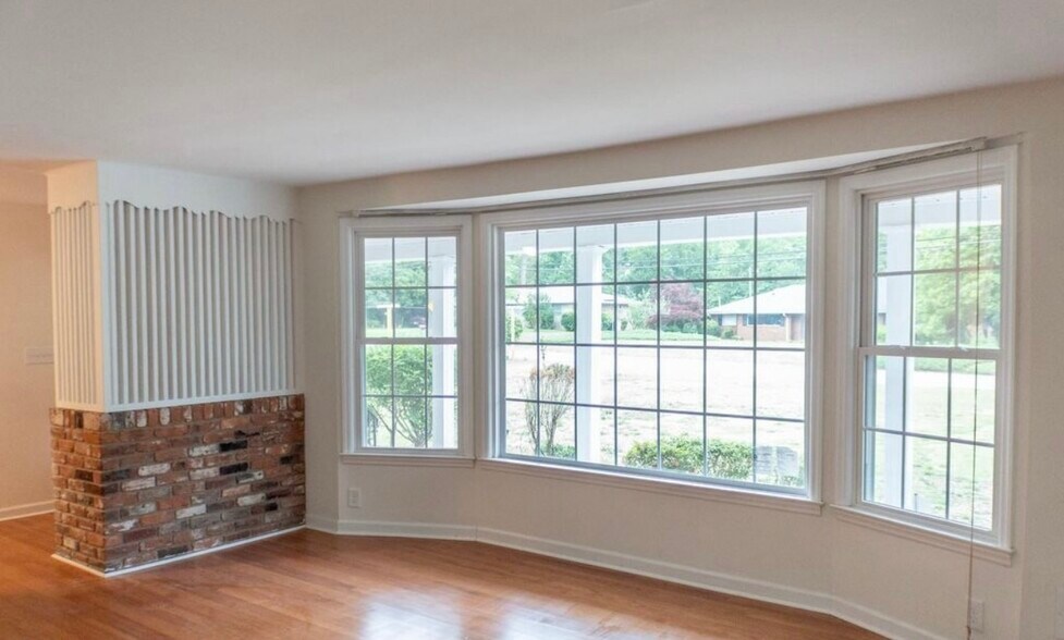 Building Photo - 504 Aumond Rd