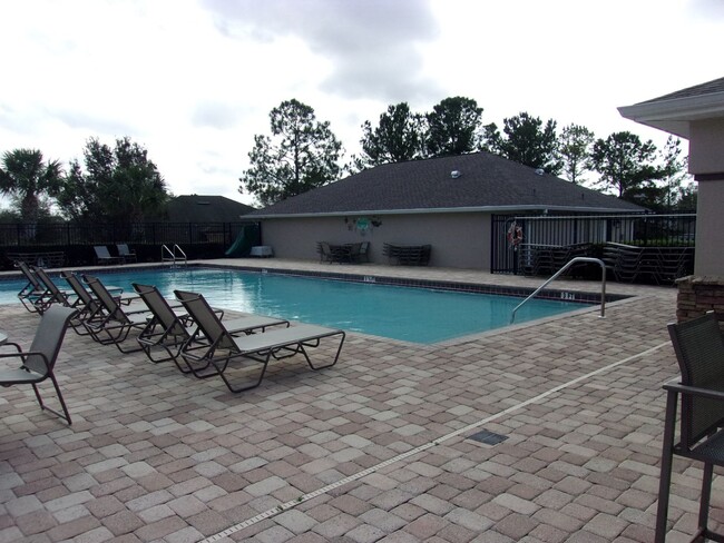 Building Photo - SPRING RIDGE COMMUNITY