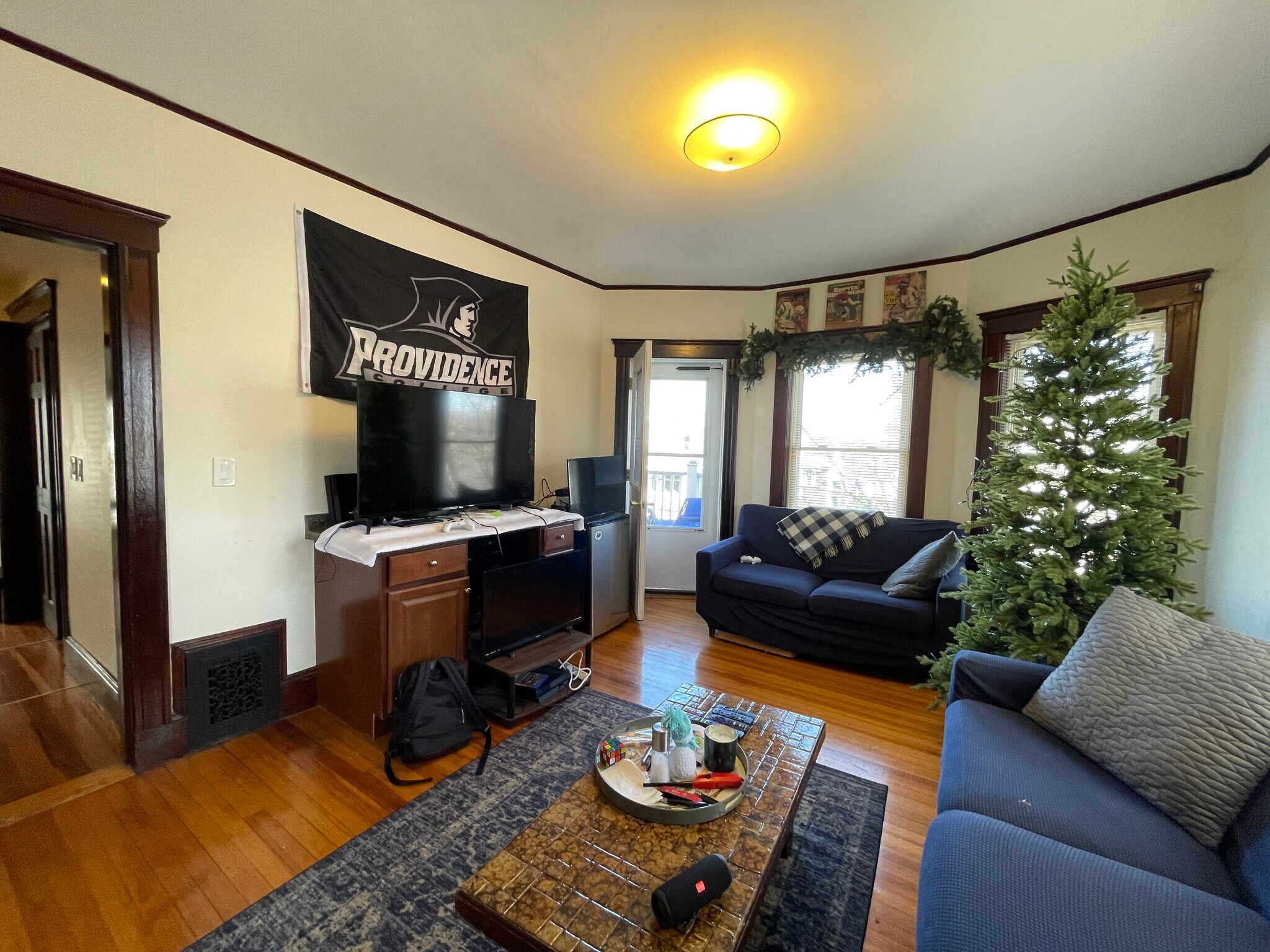 Building Photo - 56 Hobson St