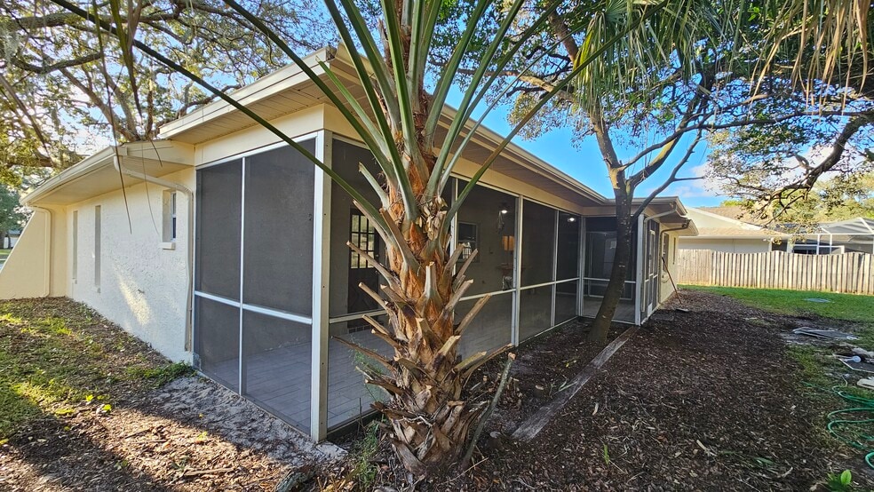 Building Photo - 1270 Deltona Blvd