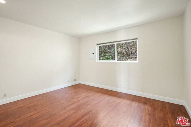 Building Photo - 18103 Coastline Dr