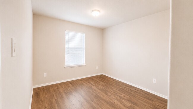 Building Photo - 6410 Indigo Cliff Dr