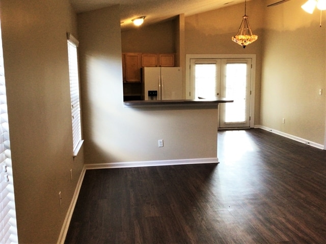 Building Photo - 103 Bill Park Dr