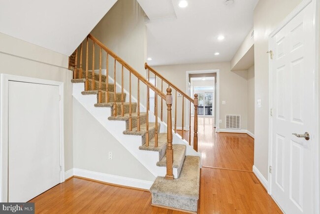 Building Photo - 3117 11th St NW