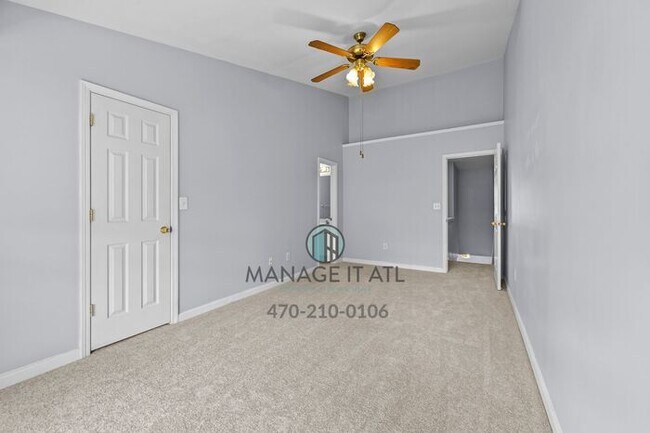 Building Photo - 2-bedroom, 2.5-bathroom Condominium in the heart of Peachtree Corners