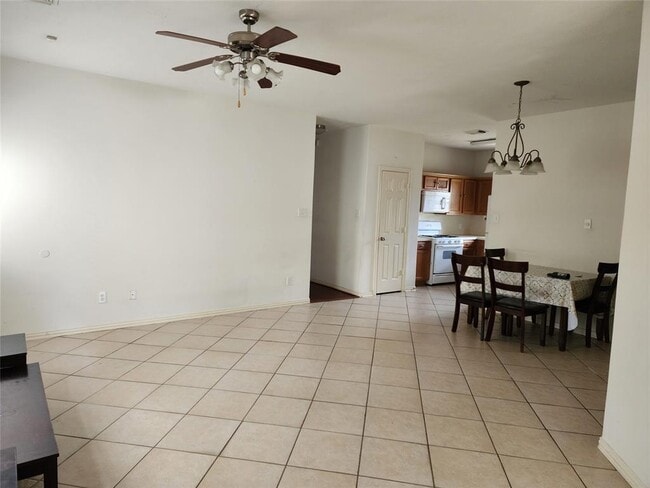 Building Photo - 15427 Lucky Star Dr