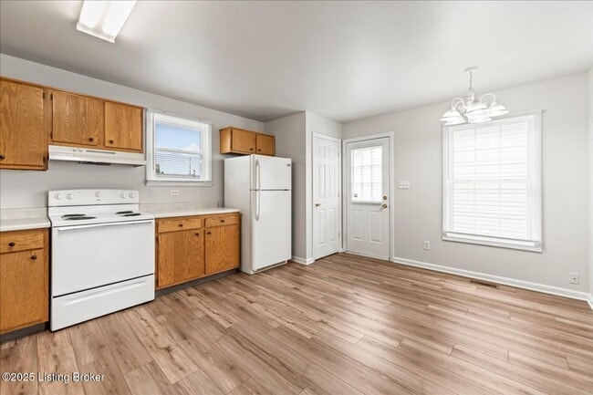 Building Photo - 117 Deerfield Ct