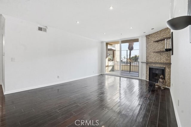 Building Photo - 7320 Hawthorn Ave