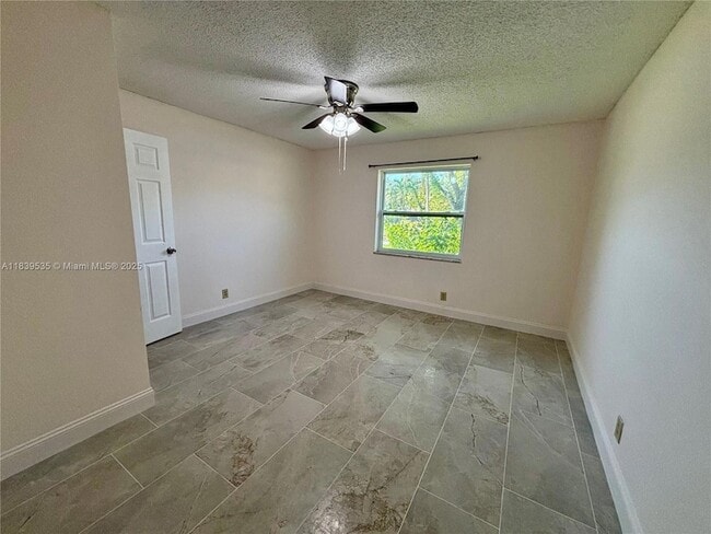 Building Photo - 11615 NW 23rd Ct