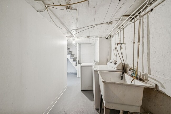 Building Photo - 3226 Richardson Ave