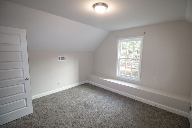 Building Photo - 603 N Kevin Ct