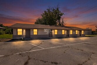 Building Photo - 1585 N Mill St