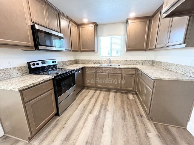 Building Photo - 440 Olive Way