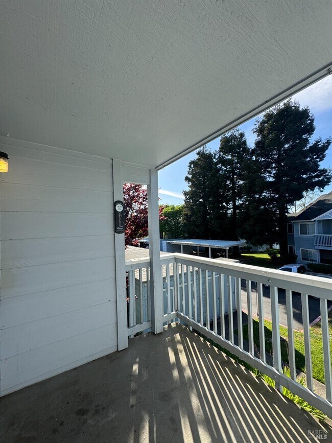 Building Photo - 511 Lighthouse Dr