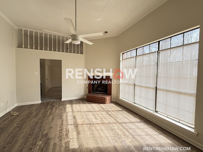 Building Photo - 2512 Courtney Dr