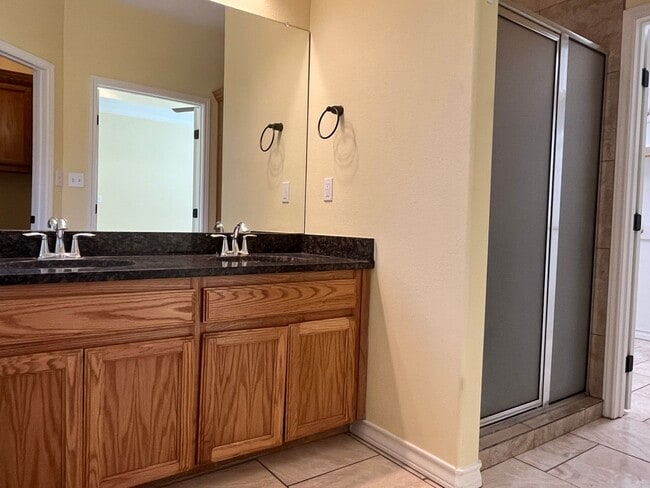 Building Photo - 2565 Sands Dr