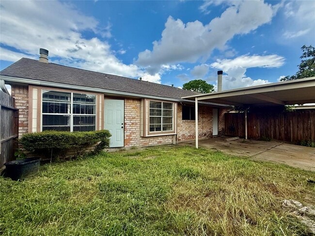 Building Photo - 13161 Clarewood Dr