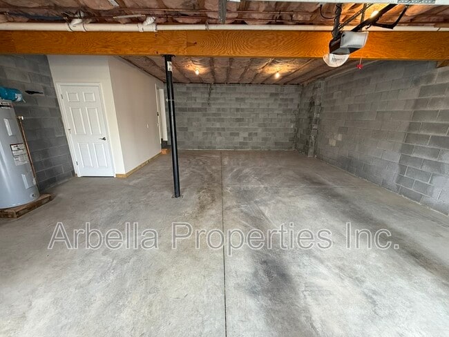 Building Photo - 1309 Kensington Place