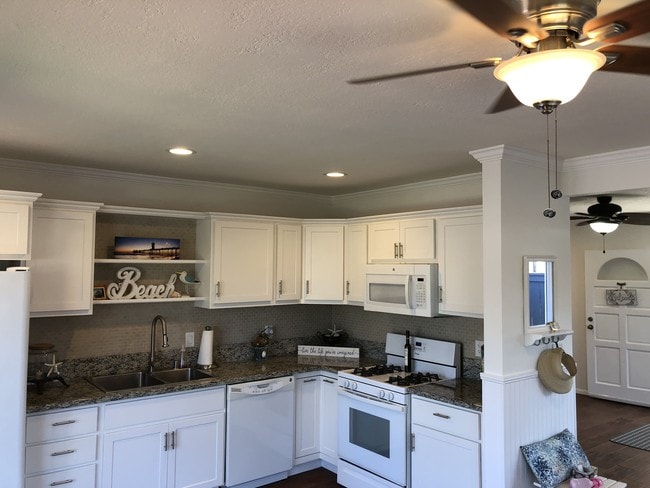 Building Photo - 820 Alabama St